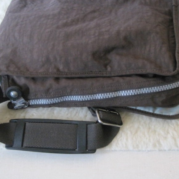 Kipling Madhouse Expandable Messenger Bag - Picture 7 of 12